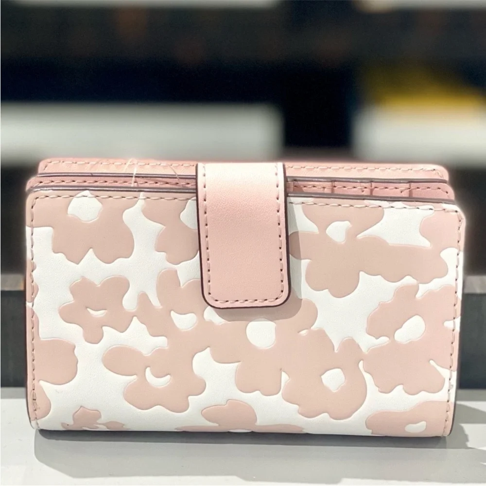 Michael Kors elegant michael