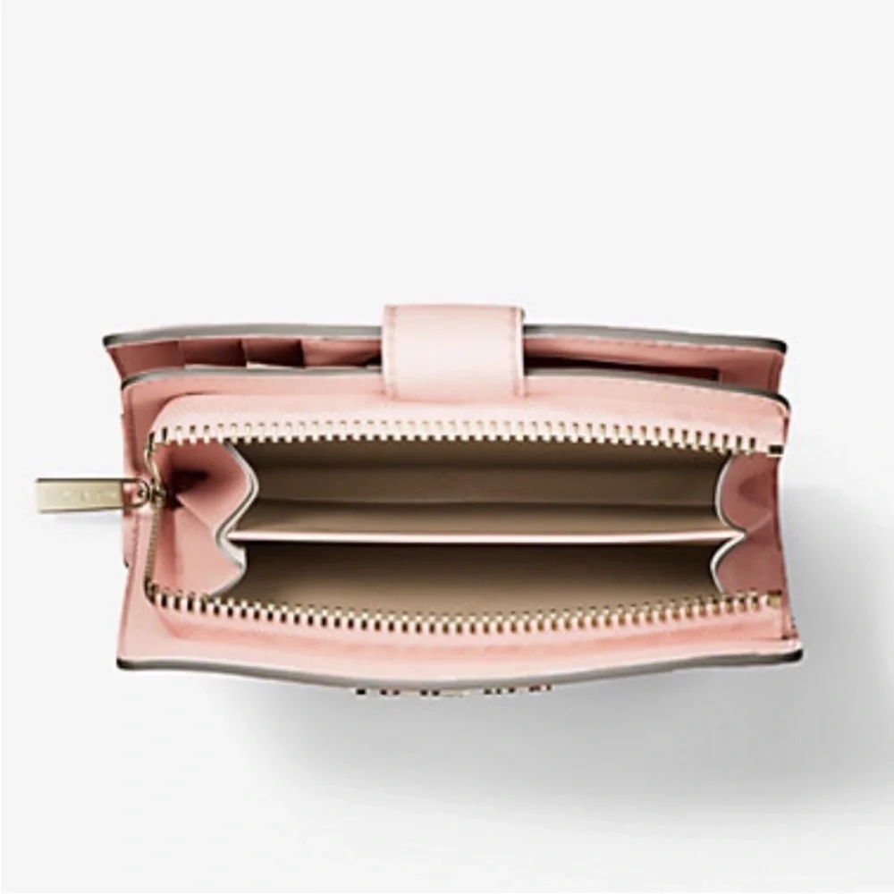 Michael Kors elegant michael