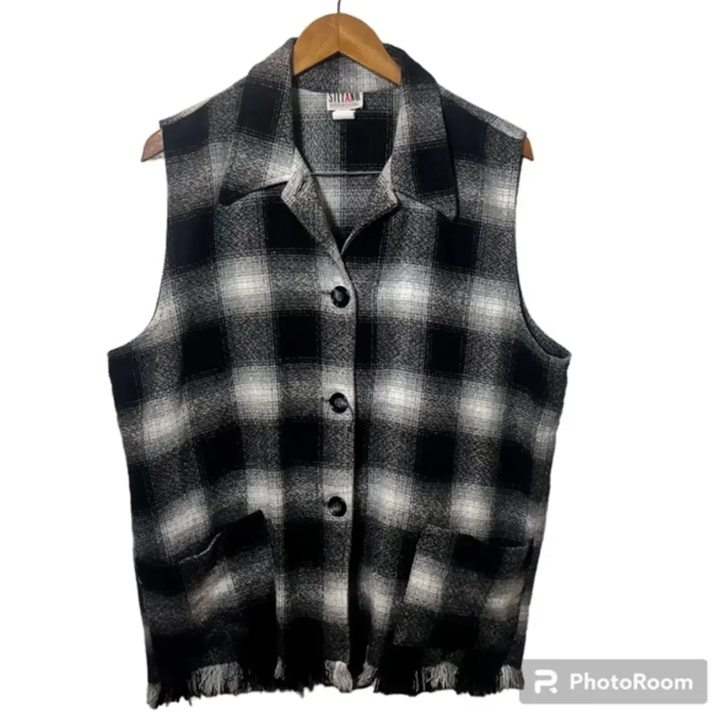 Vintage‎ Men’s Stefano International Black and White checkered vest with raw hem