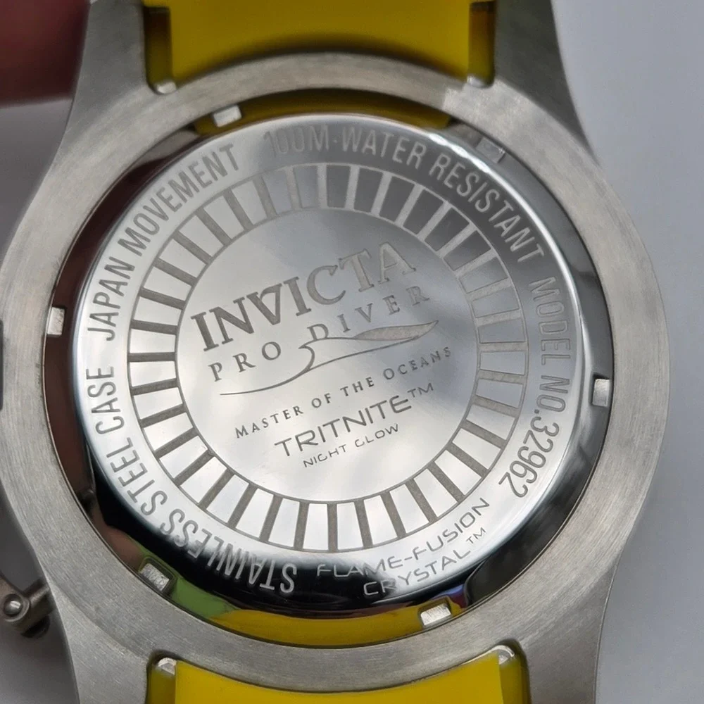 Invicta pro diver
