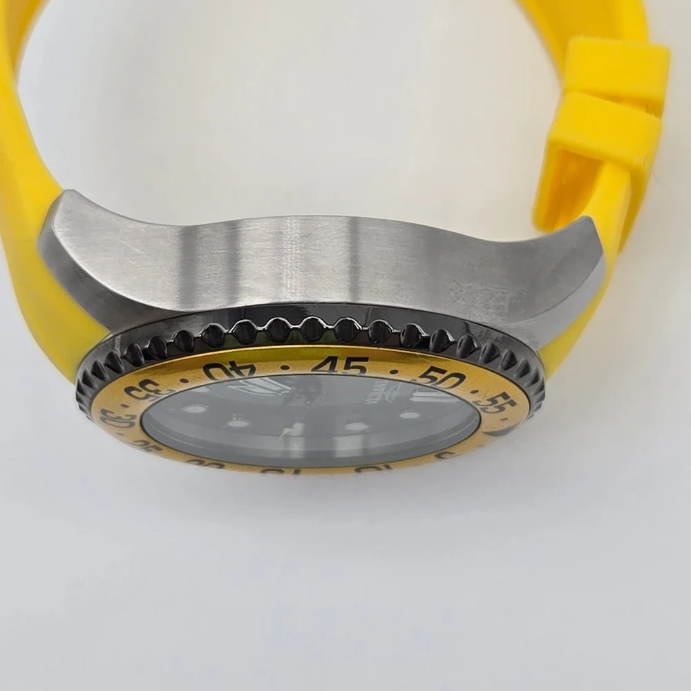 Invicta pro diver