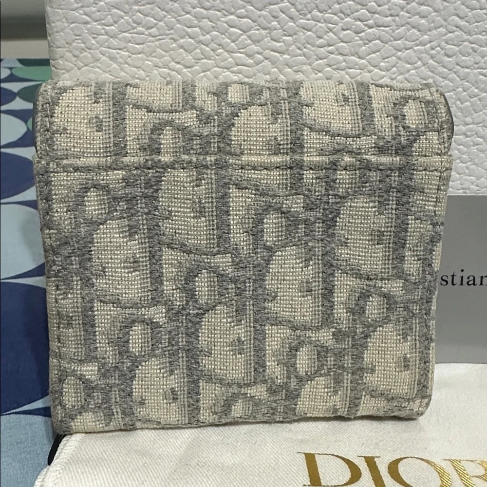 Dior chic wallet