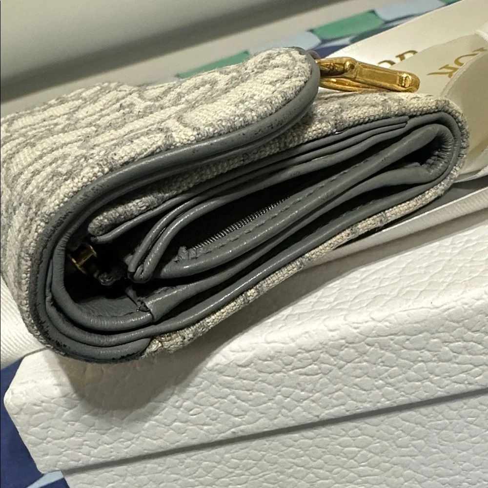 Dior chic wallet