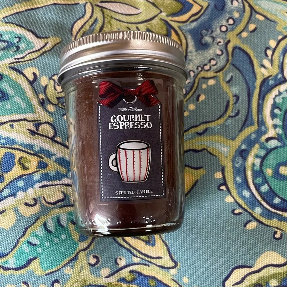 NWT Bath & Body Works small 6 ounce Gourmet Espresso candle.​