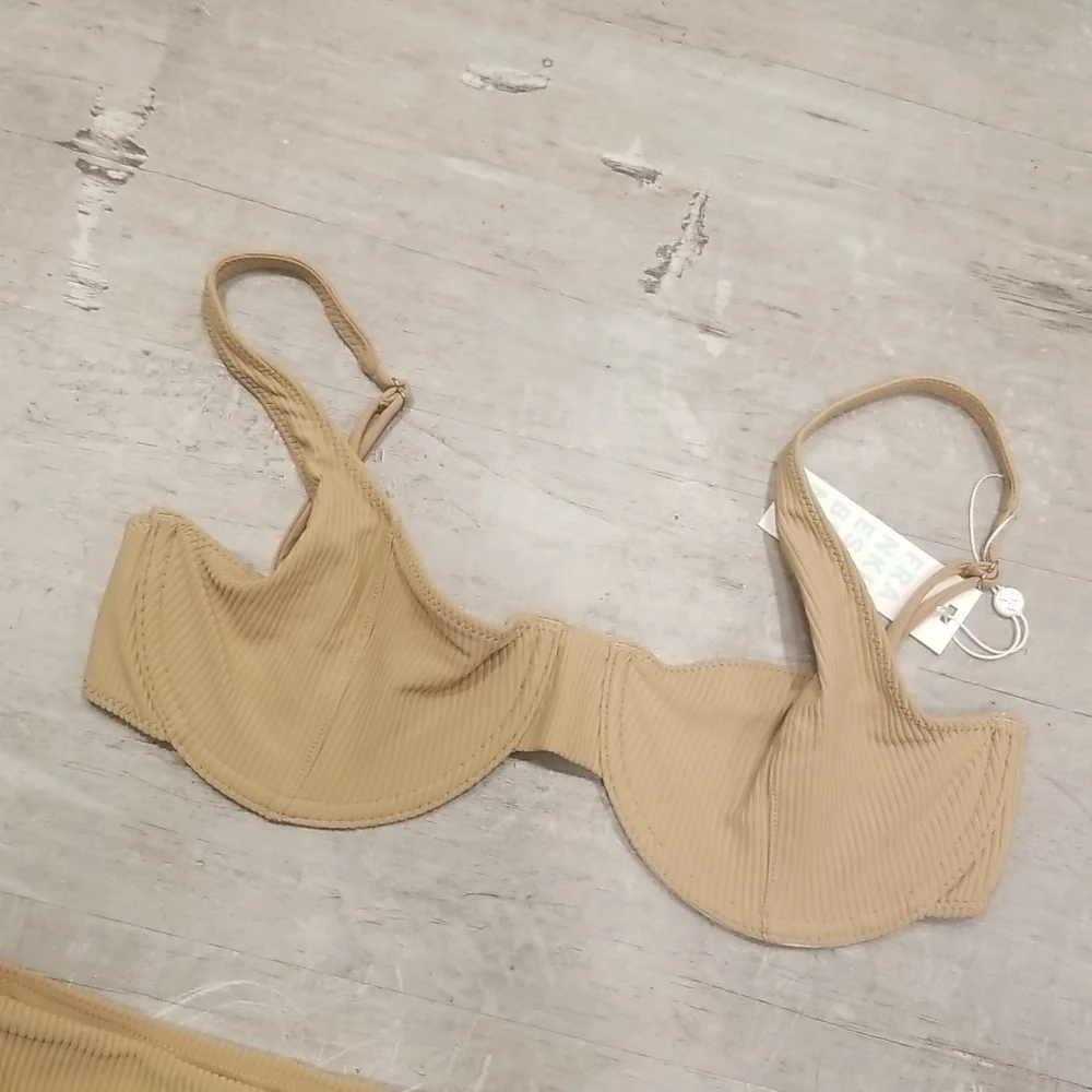 Frankies Bikinis franki bikinis