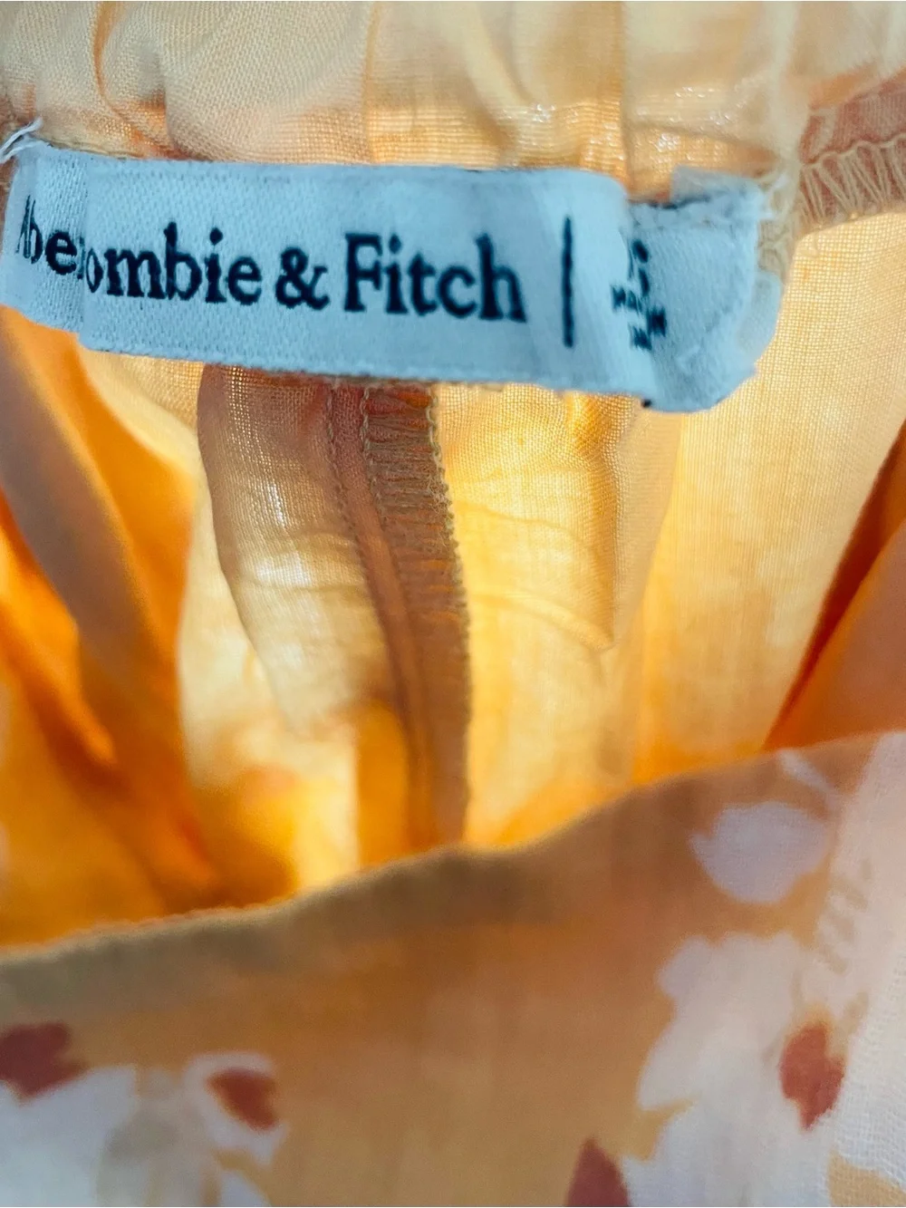 Abercrombie & Fitch flattering casual days