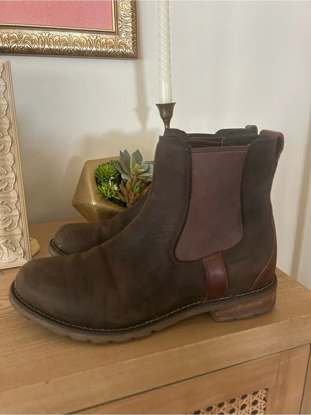 Ariat lug casual