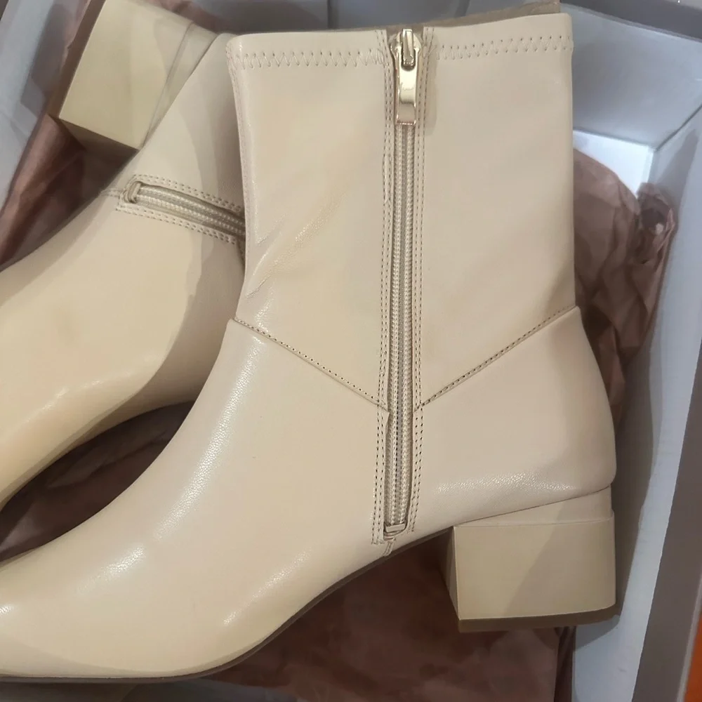 Franco Sarto new box