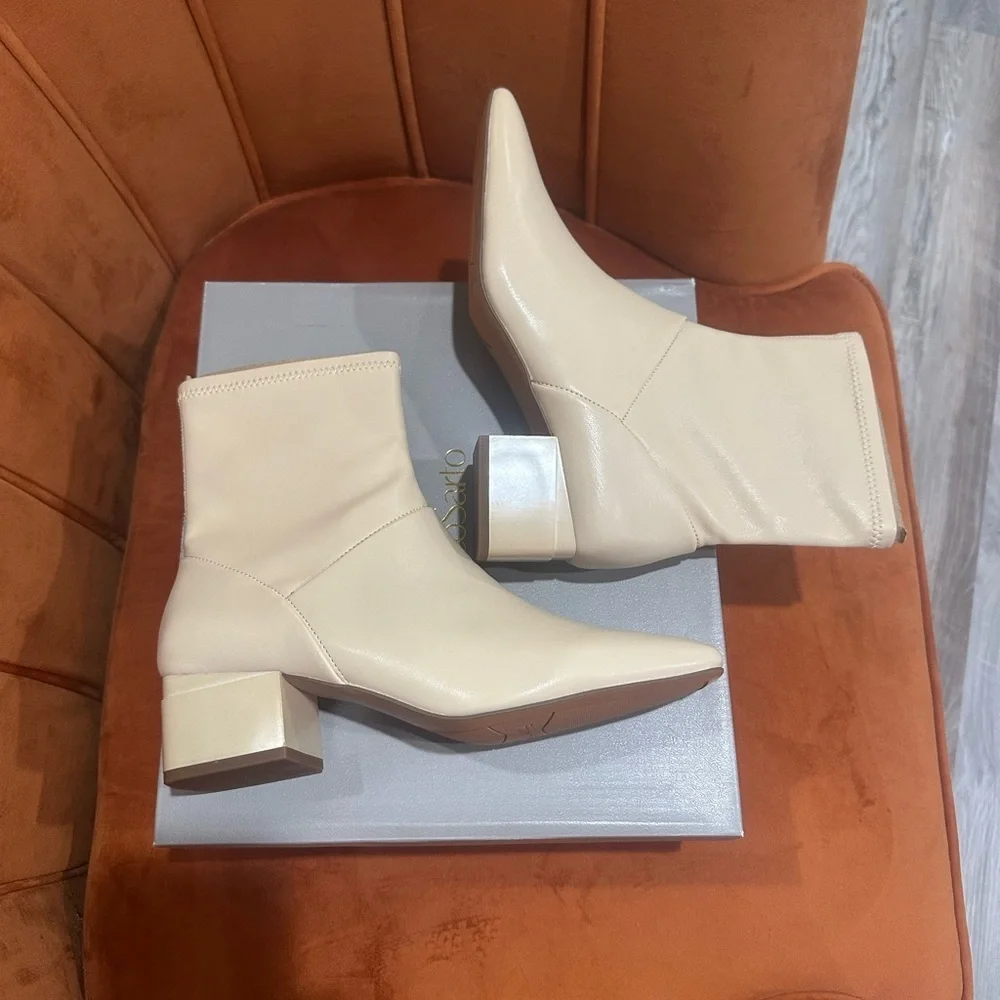 Franco Sarto new box