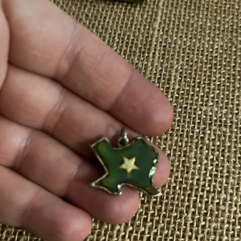 N/A texas pendant