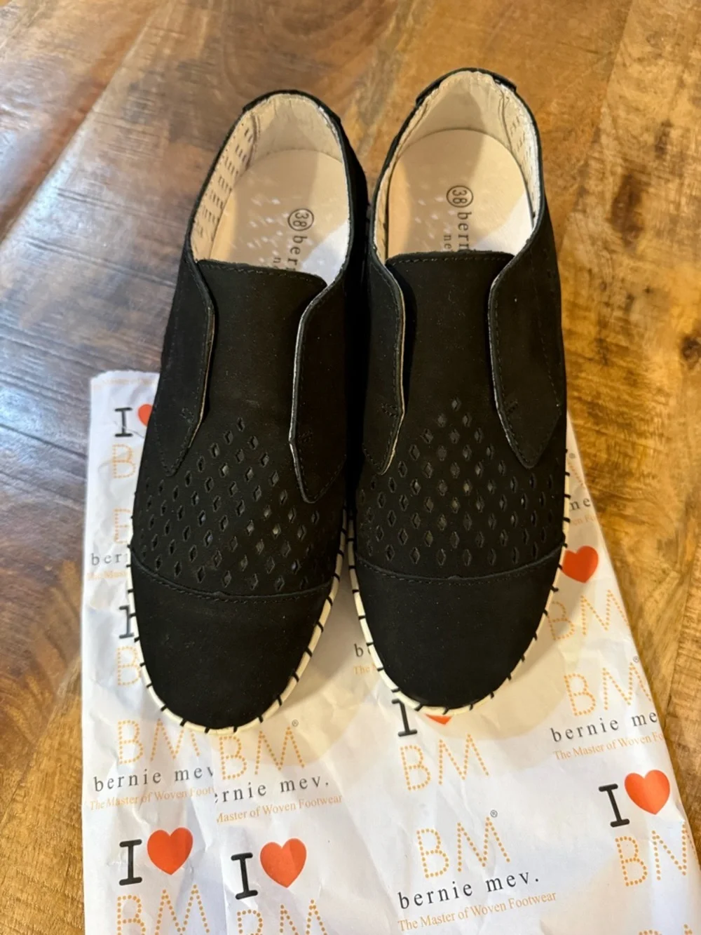 Bernie Mev Women’s TW181 Black Slip-On Sneakers, Size 38