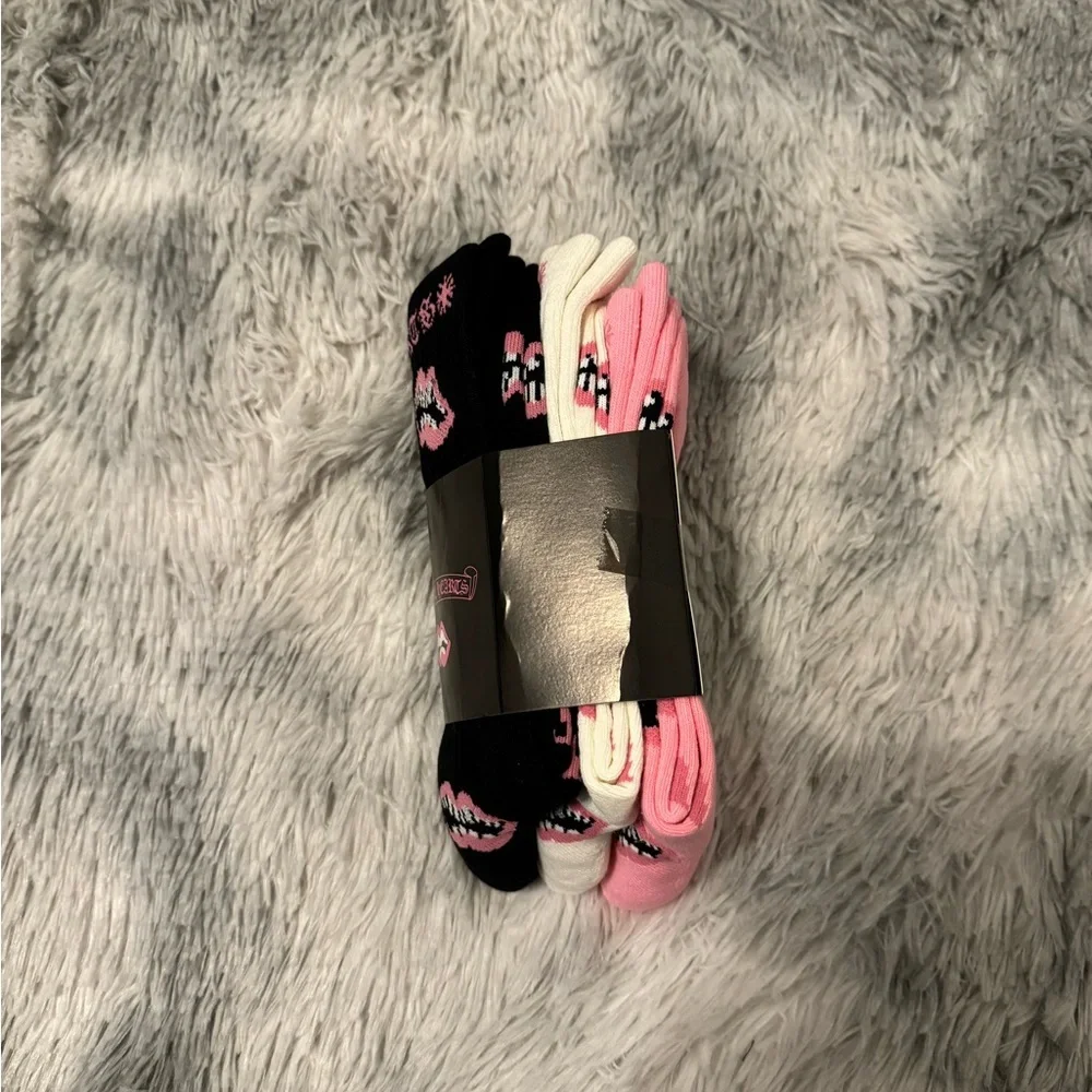 Chrome Hearts Chomper Socks 3 Pack Pink White Black