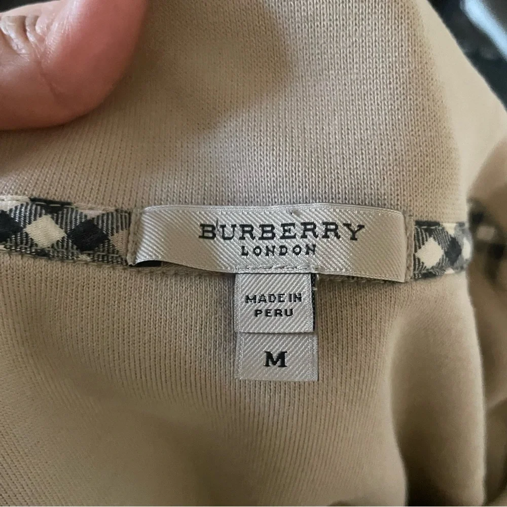 Burberry stay cozy
