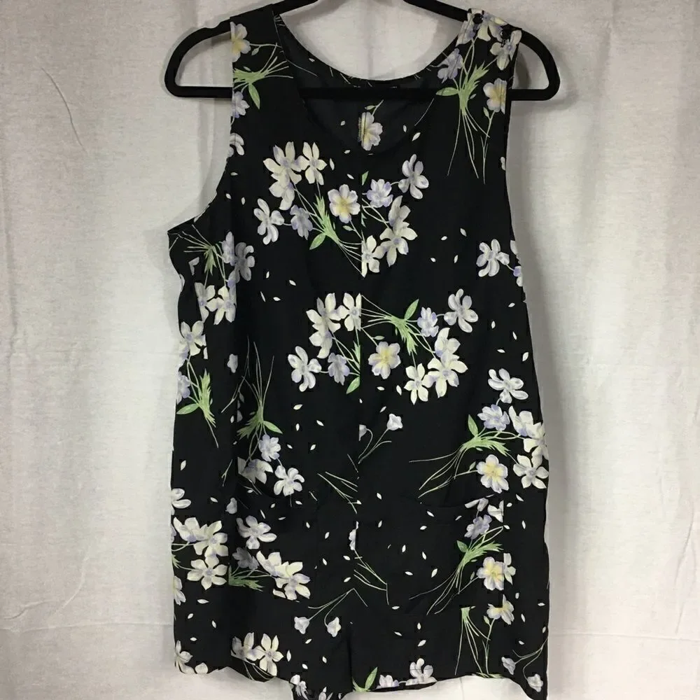 Top shop black white floral size 12 romper button closure on sleeves