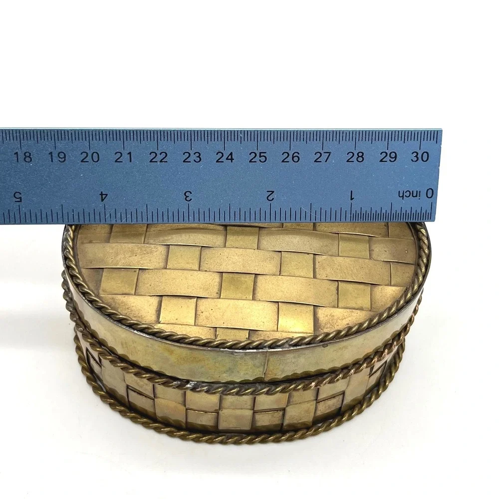 N/A vintage oval
