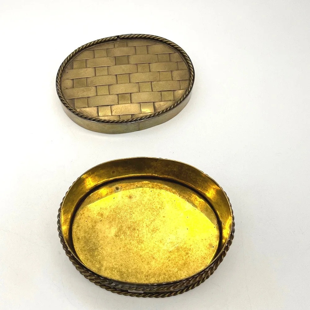 N/A vintage oval