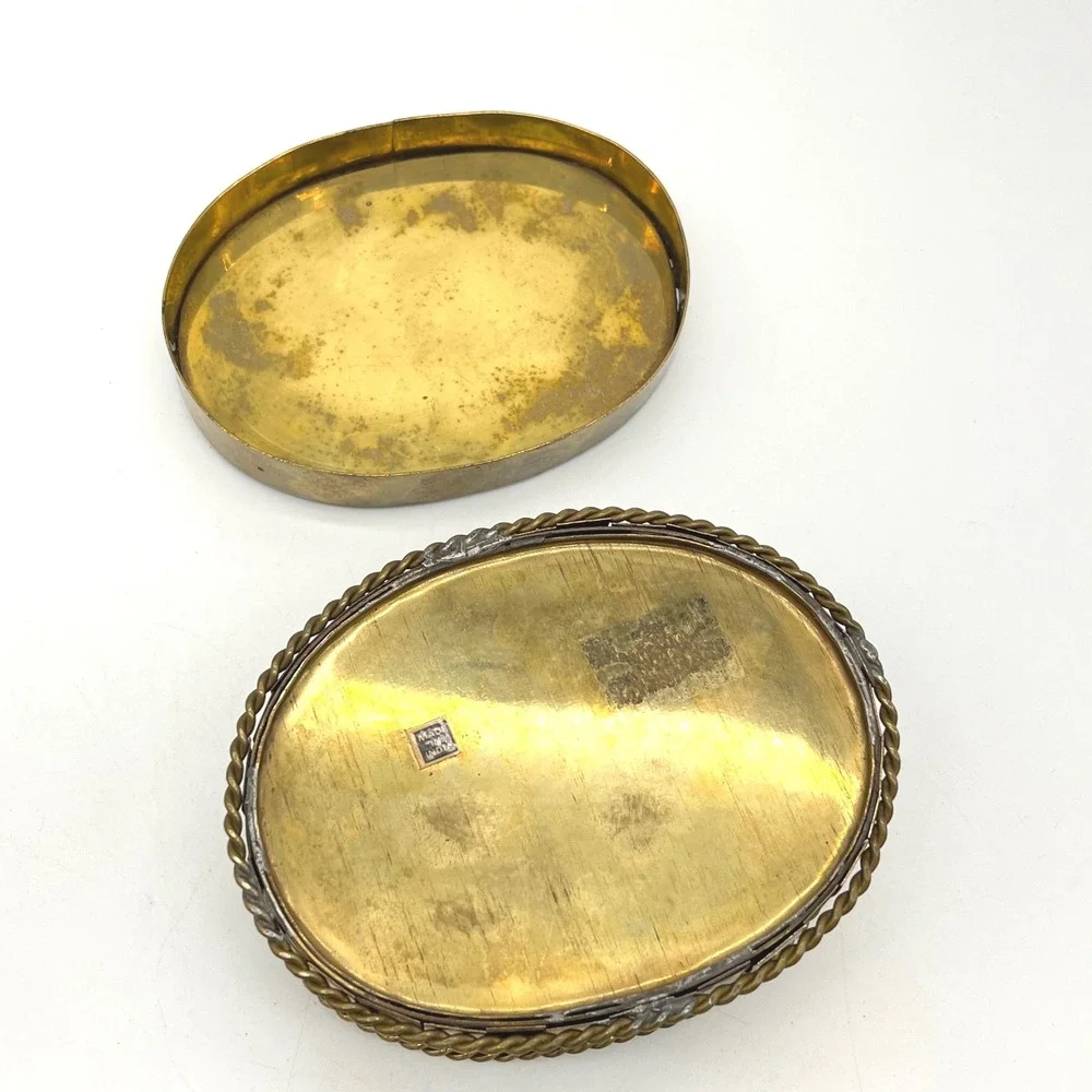 N/A vintage oval