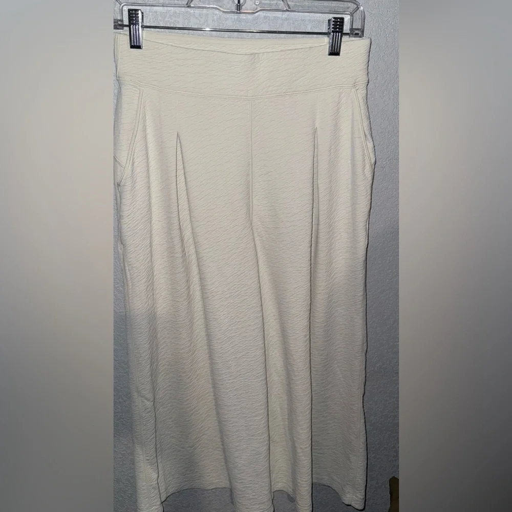 Lululemon Athletica Cream Wide-Leg‎ Pants