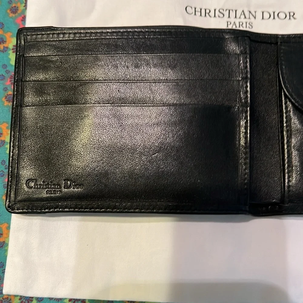 Dior stickiness send