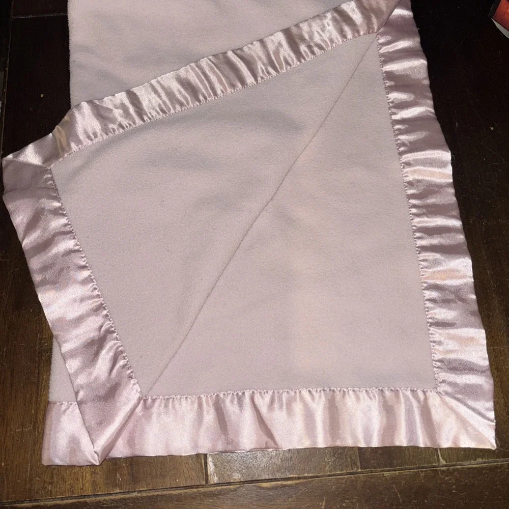 Small Wonders Pink Blanket Satin Trim Edge Flowers‎ Baby Blanket Security Lovey