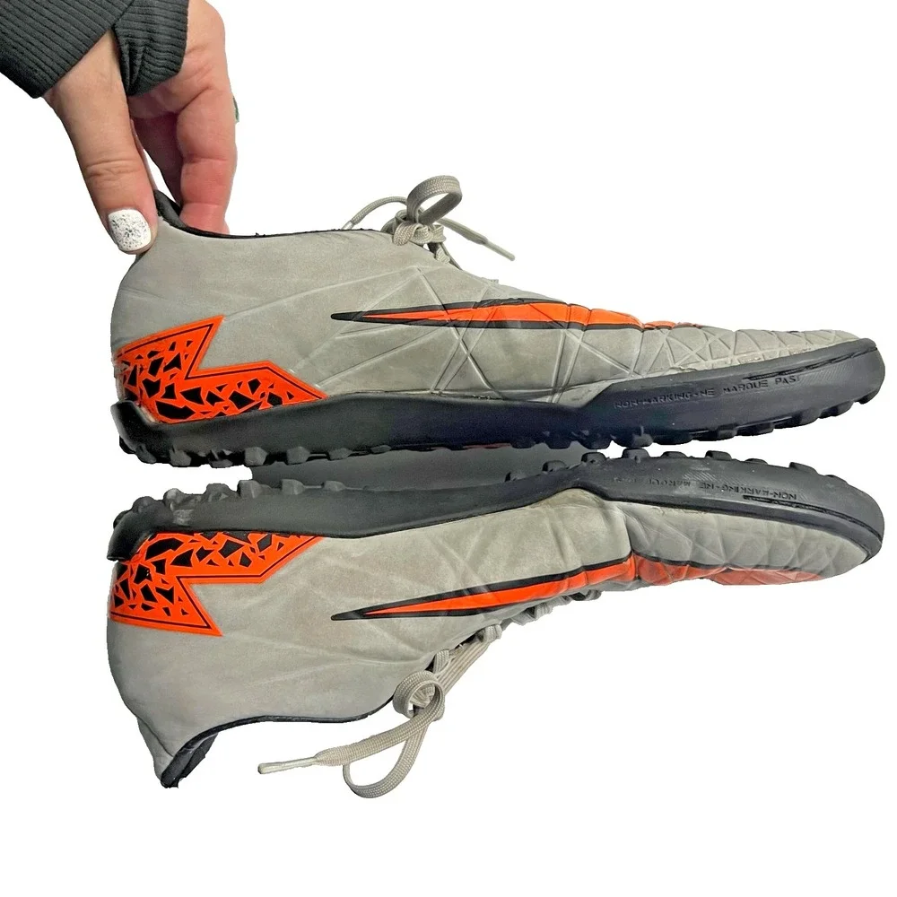 NIKE HYPERVENON PHADE II FG Youth SOCCER CLEATS 744942-080 SIZE 8Y Sporty Soccer