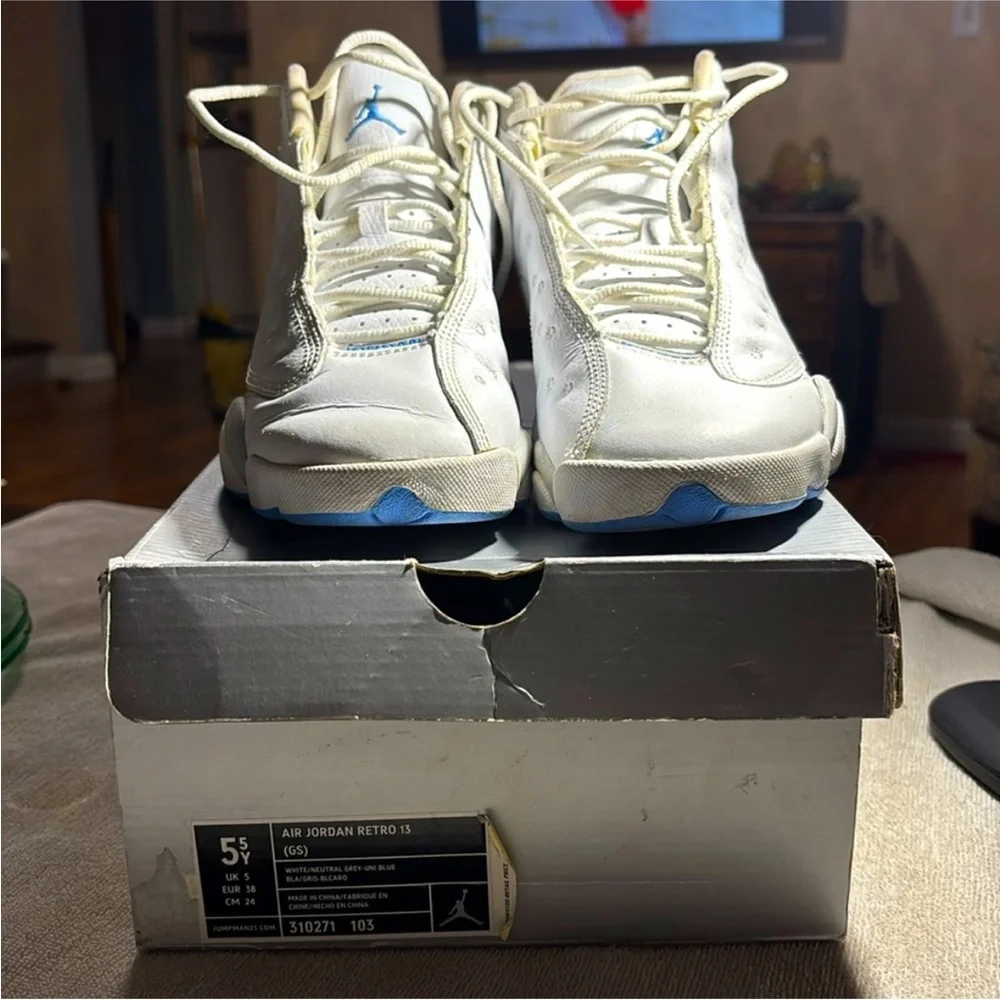 Nike Air Jordan 13 Retro Sz‎ 5.5y UNC White Flint Neutral Grey