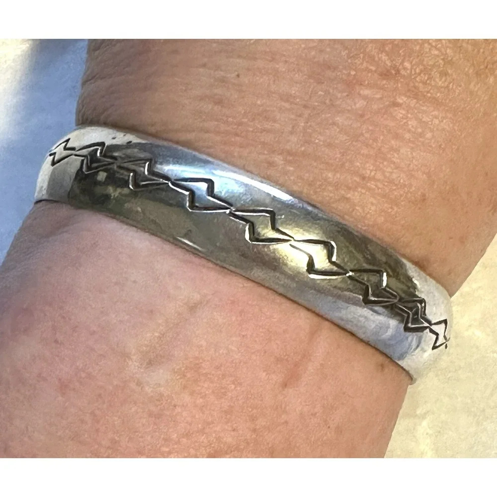 Vintage Sterling Silver J WRIGHT Cuff Bracelet Lightning Bolt Native American