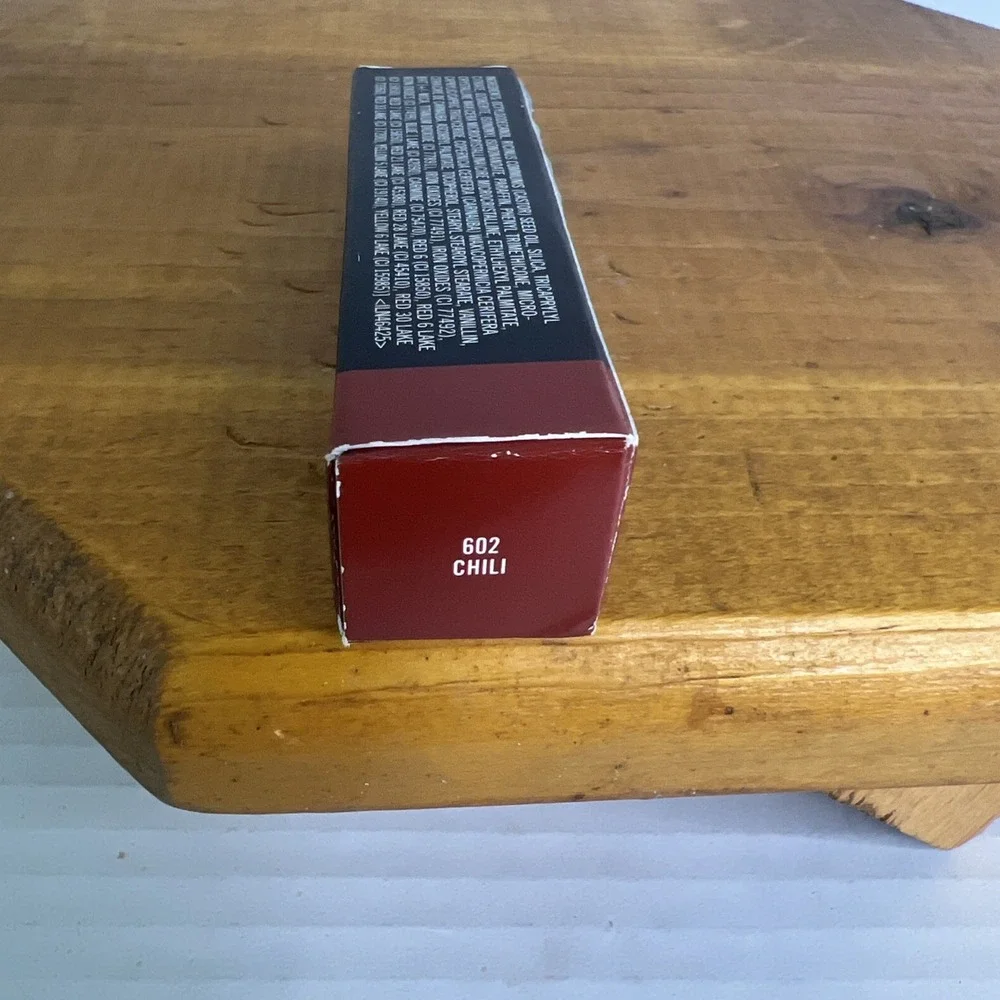 MAC Cosmetics 10 nib