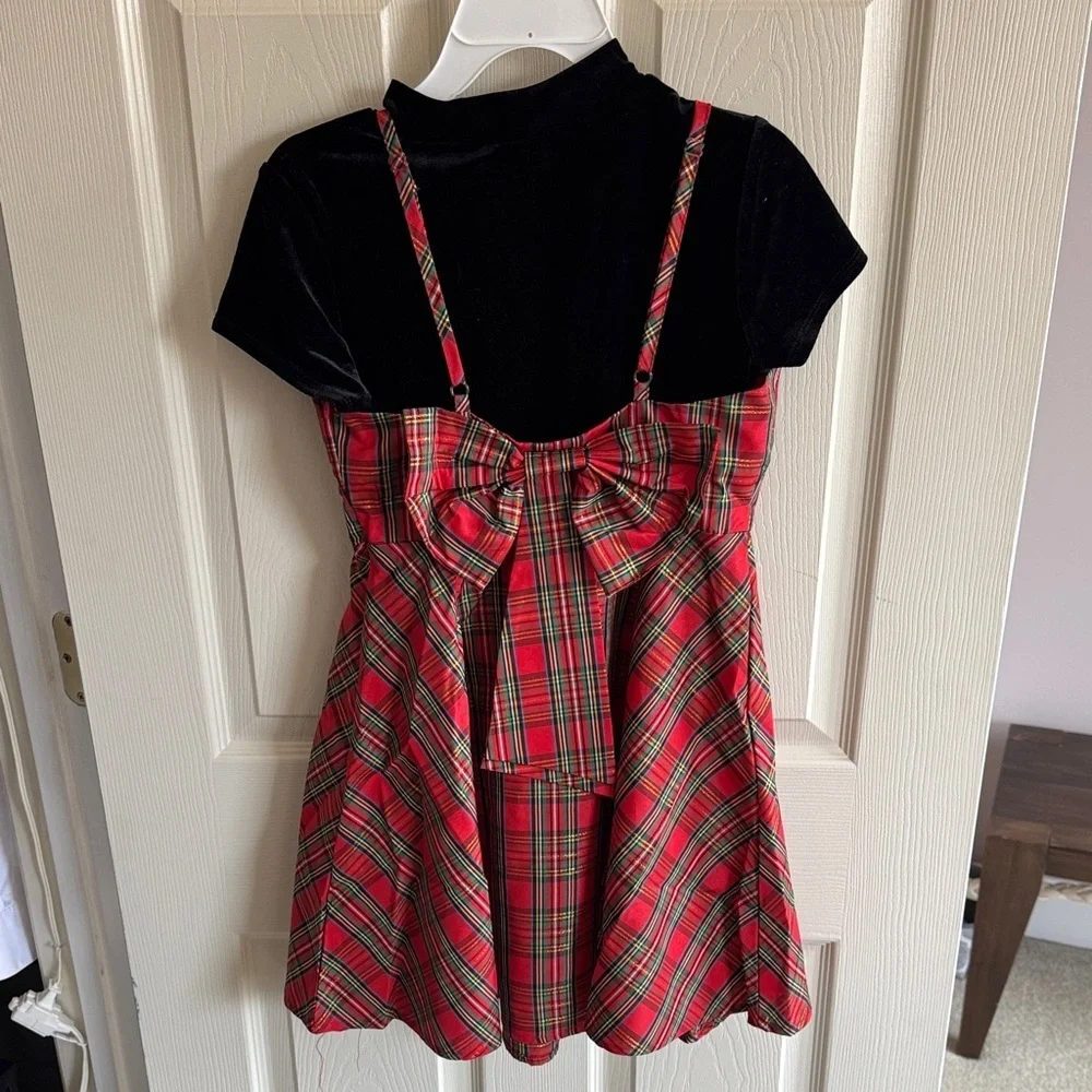 Knitworks stylish plaid