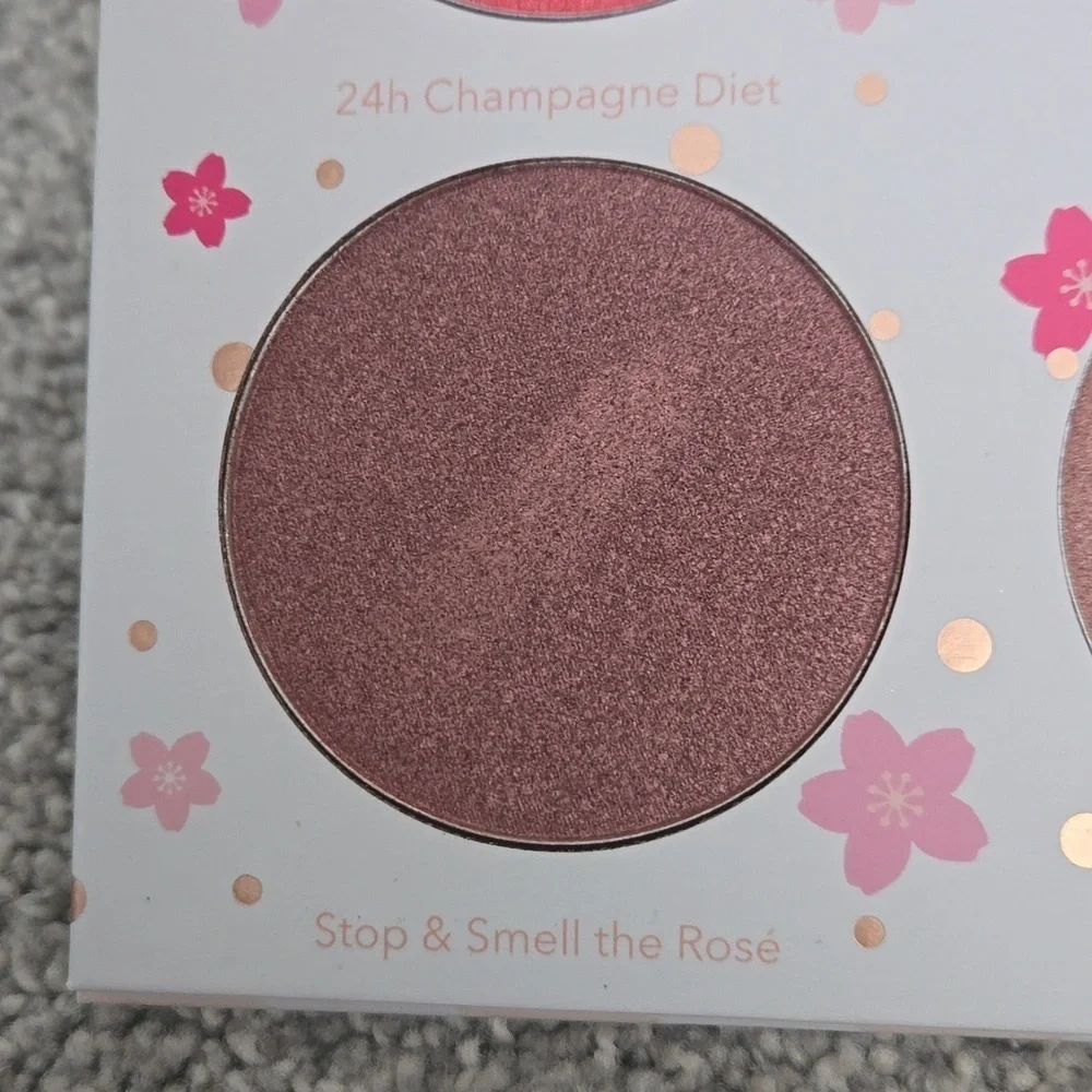 Cotton Candy Champagne Blushlighter Palette