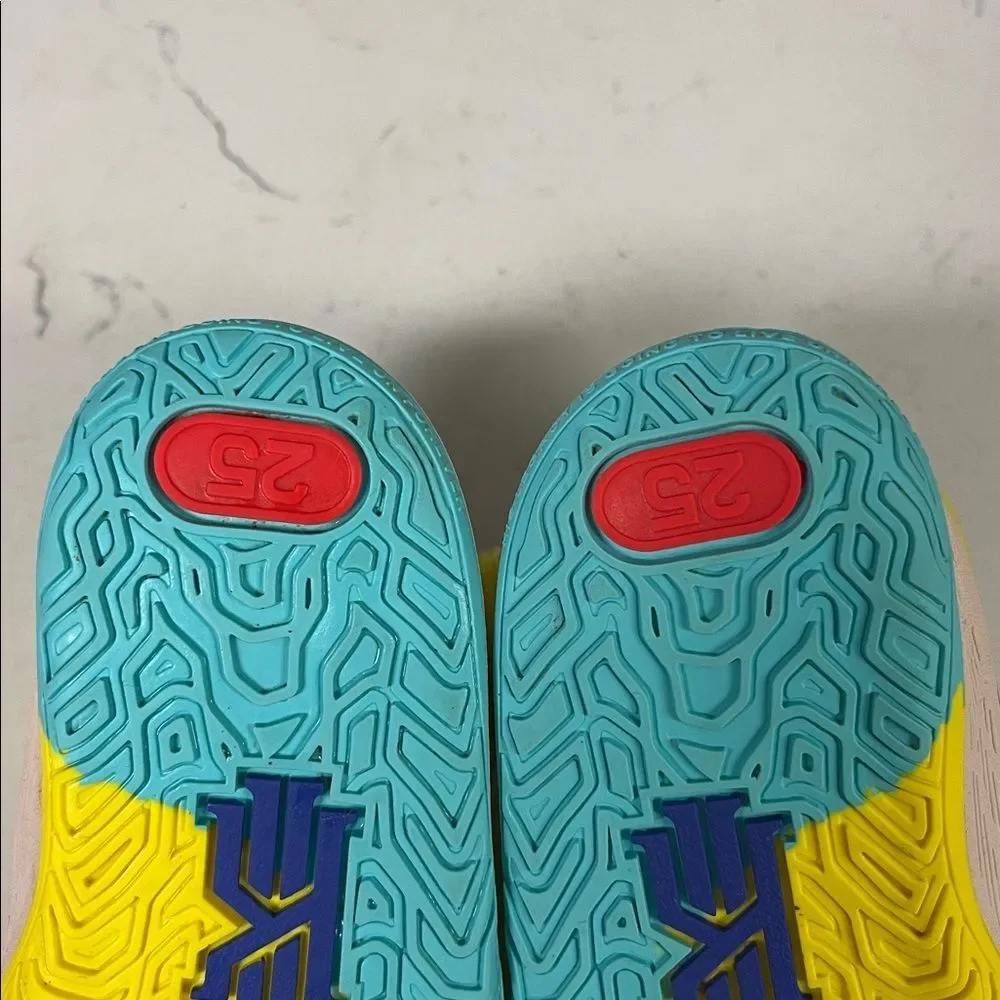 2021 Nike Kyrie 7 TD '1 World 1 People' CT4980 700 Size 8C Yellow Strike