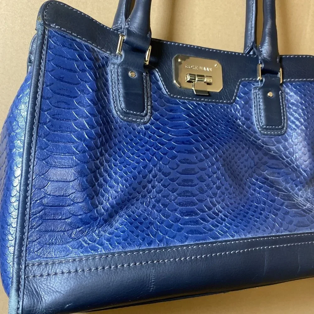 Cole‎ Haan Blue/Black Alligator Snake Skin Style Purse Hand Bag VERY NICE