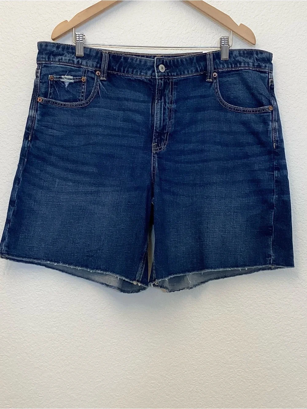 American Eagle Outfitters baggy 12”