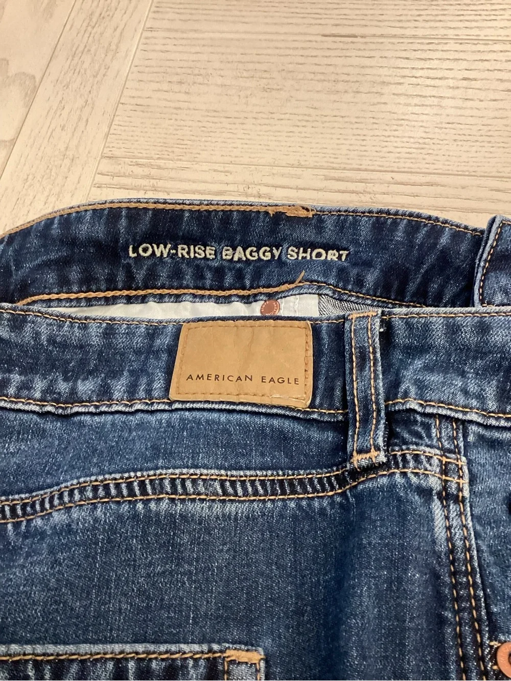 American Eagle Outfitters stretchy cute denim