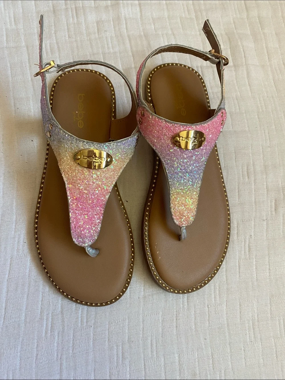 BEBE Girls Glitter Gradient Pink Multicolor T-Strap Sandals