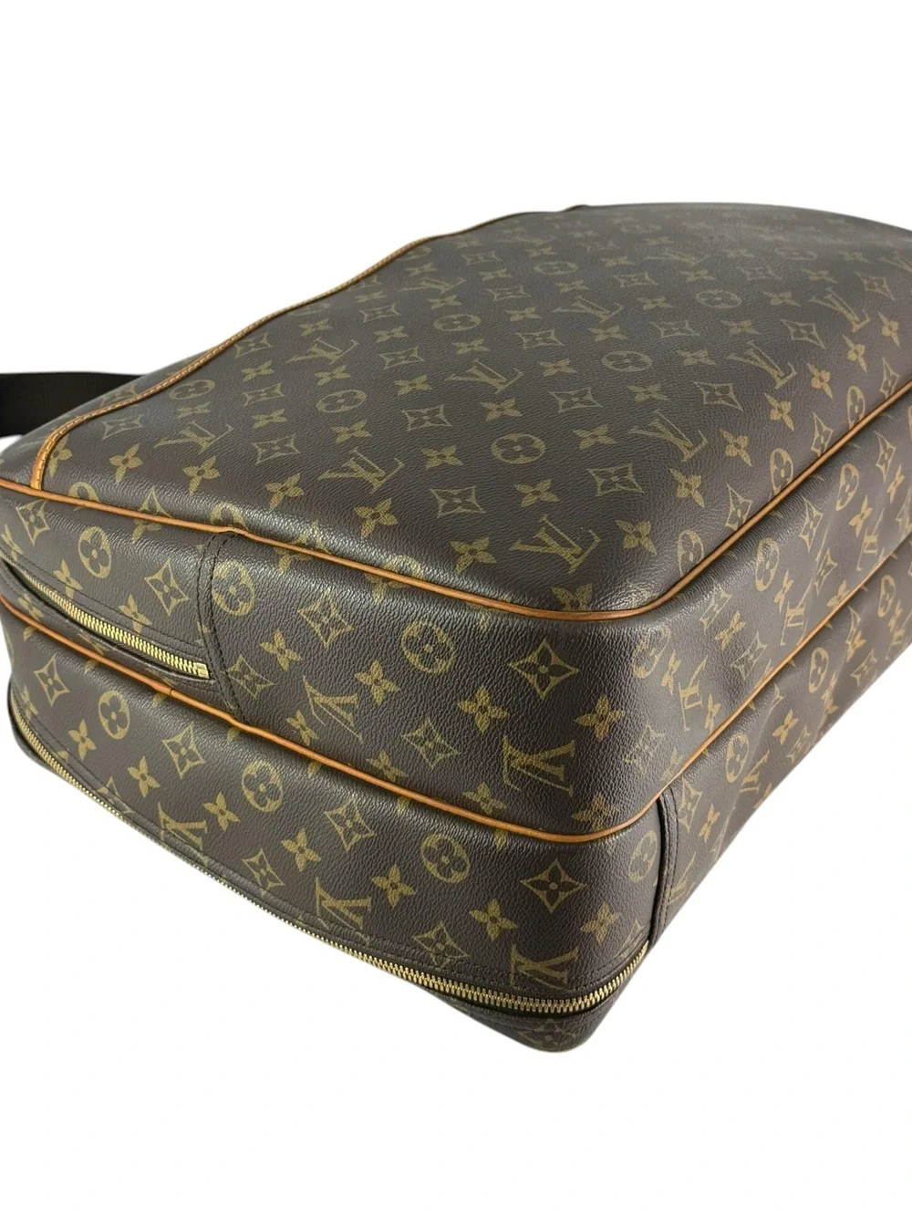 Louis Vuitton very good