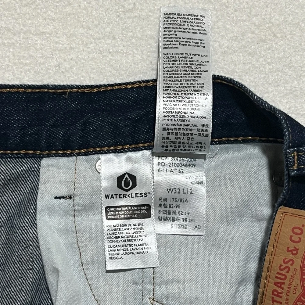 Levis levi 469