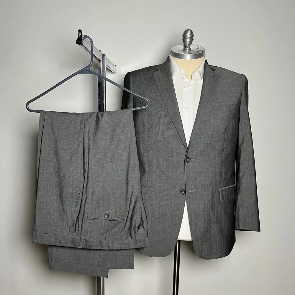 Hart Schaffner Marx Suit Mens 44R 39x30 Grey Solid Wool Blend 2-Button Modern