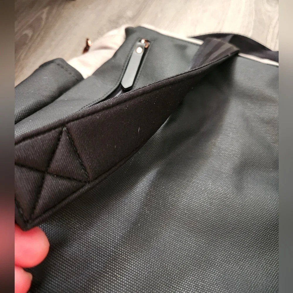 Petunia Pickle Bottom good used