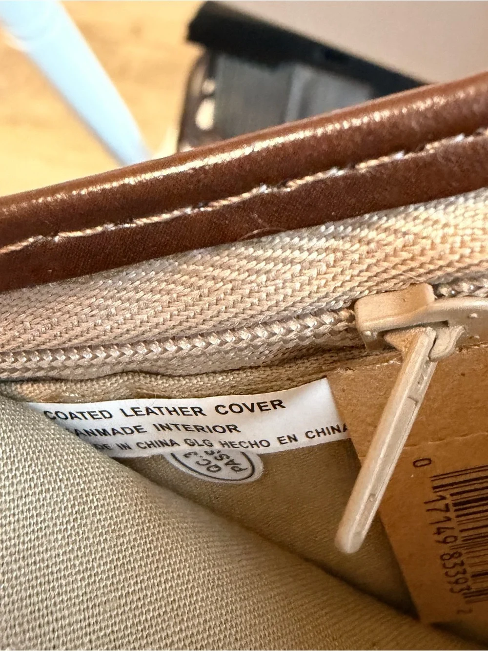Dockers card brown