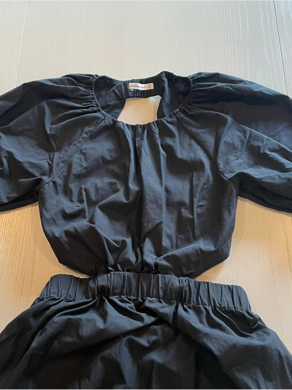 Abercrombie & Fitch puff sleeves