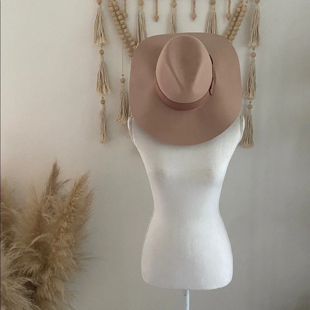 Brixton grosgrain fee tan