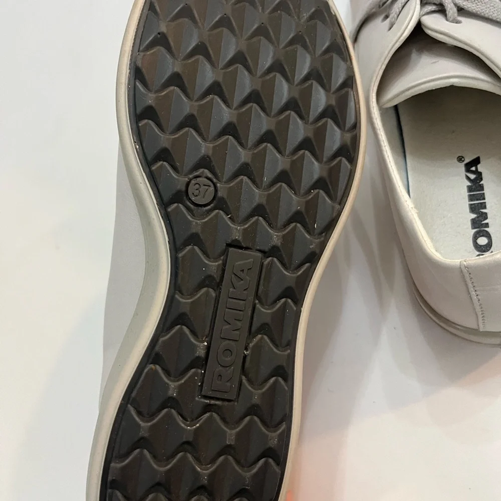 Romika white leather