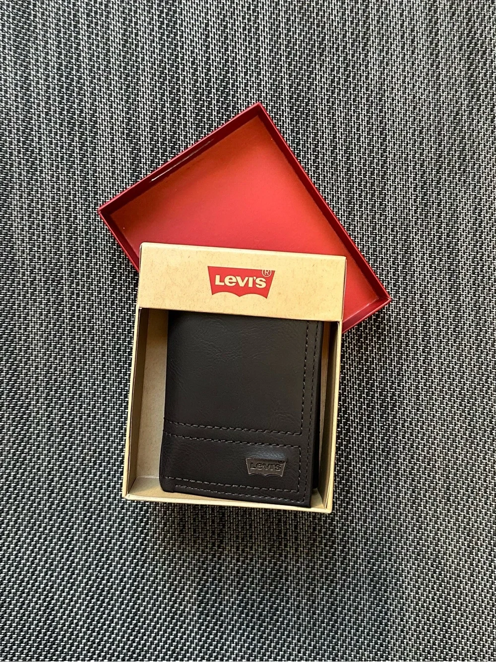 Levi's Brown Trifold Leather Card & Key Wallet