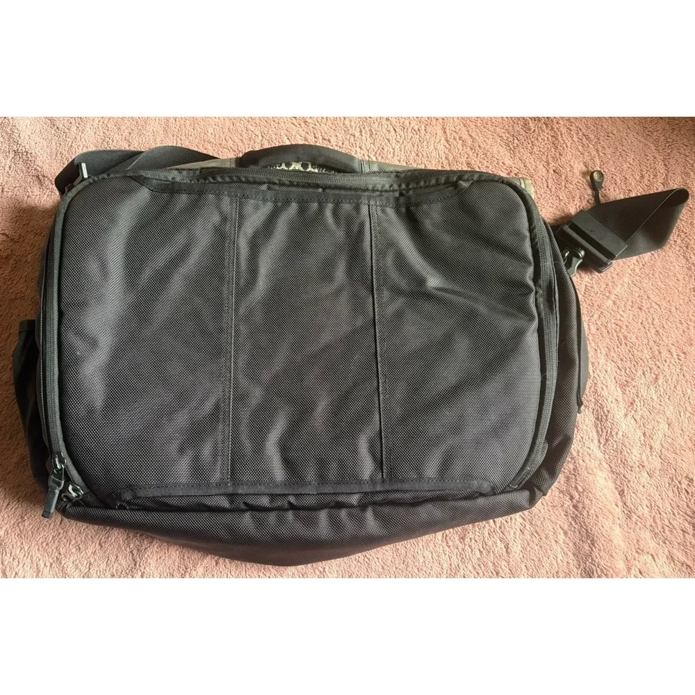 Vintage Timbuk2 Black Gray Rare Design Large Messenger Carry Bag-See Description