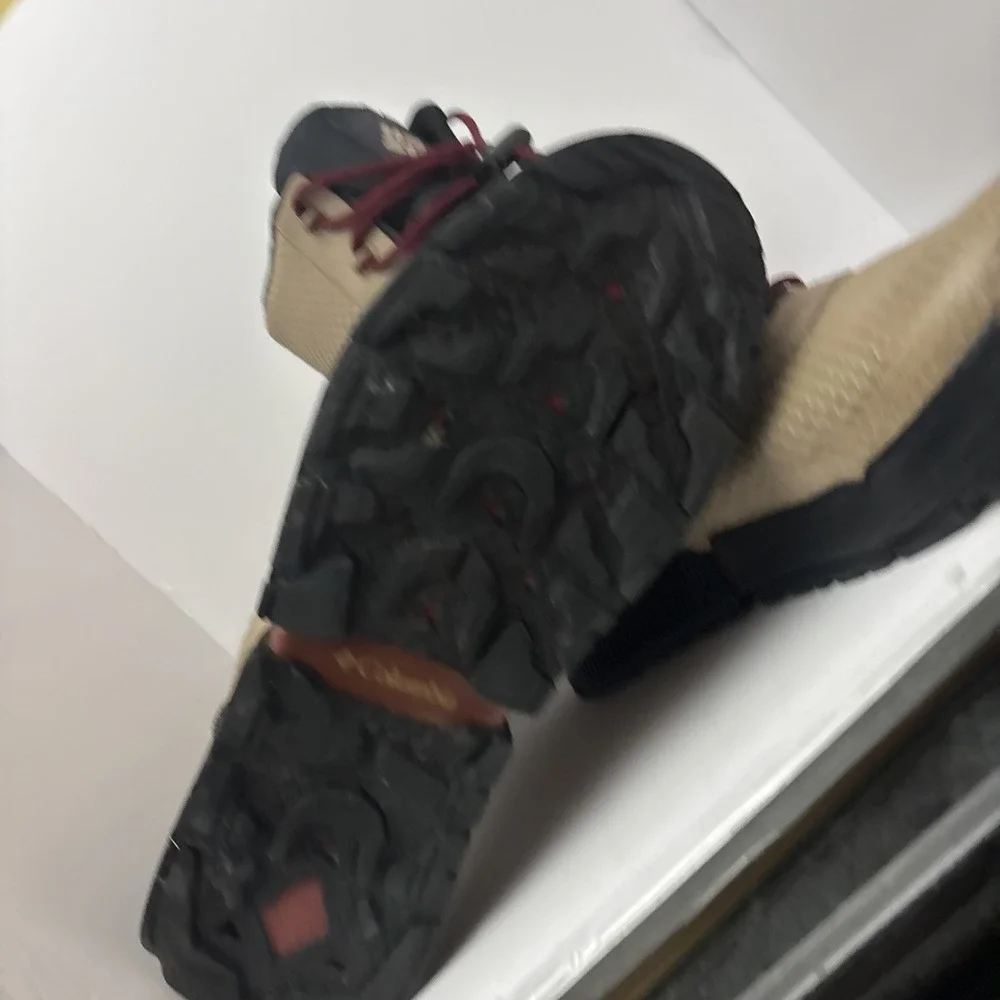 Columbia men hyper