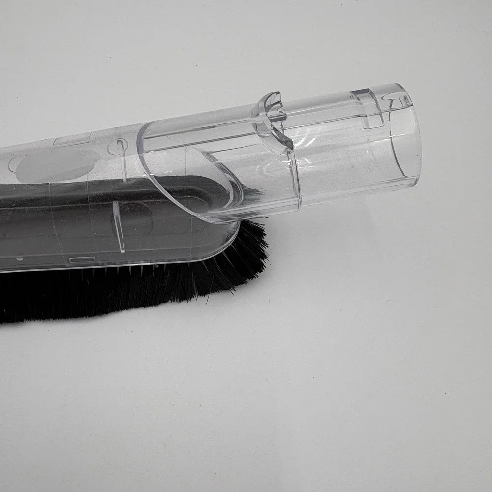 Dyson soft dusting