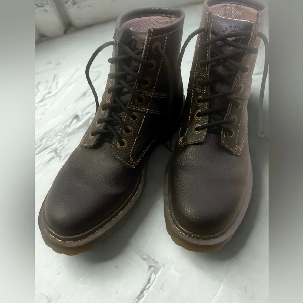Dr. Martens martens 10