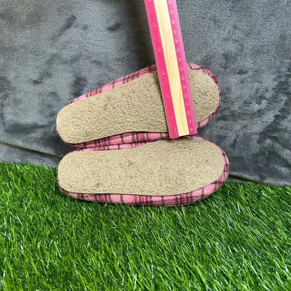 Minnetonka shoes are