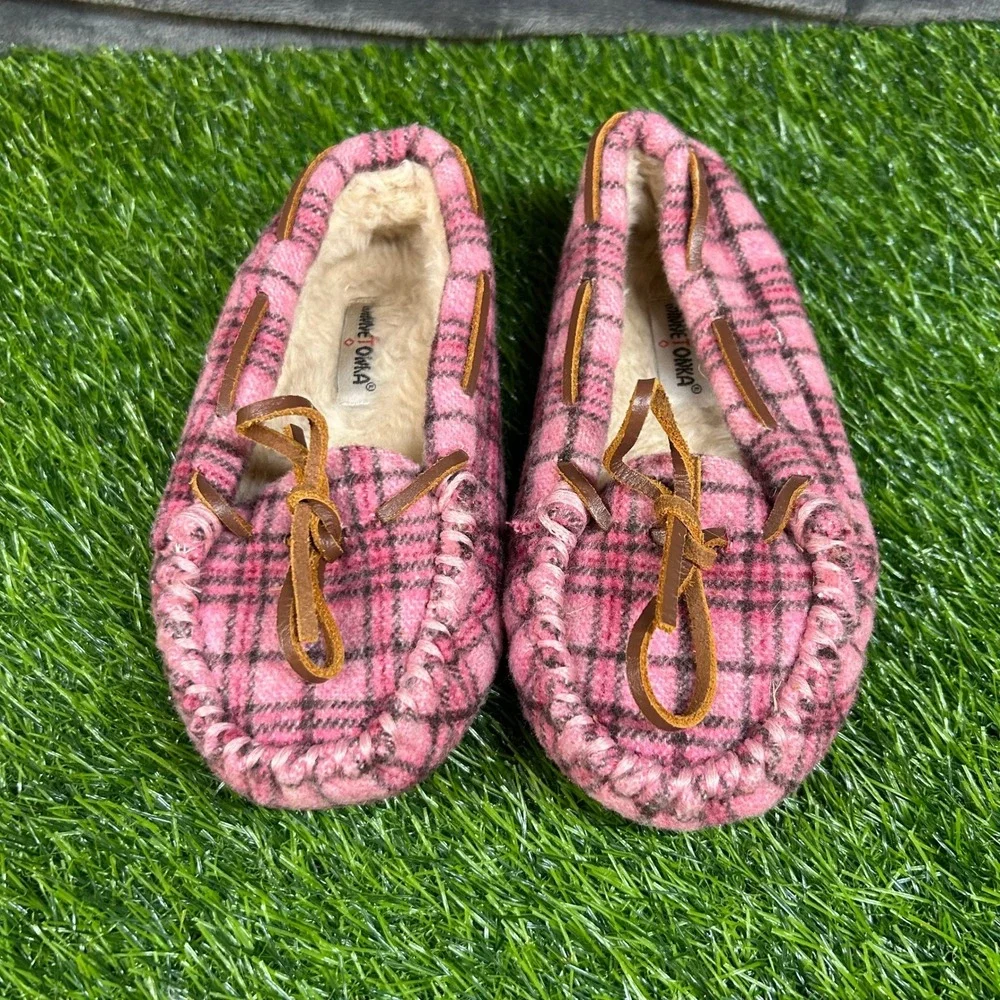Minnetonka shoes are